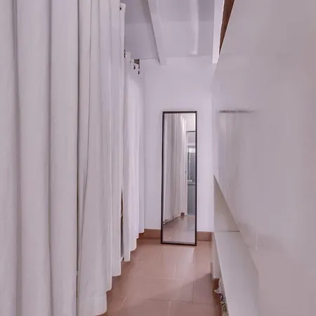 Apartamento Lovely Beautiful In Gioia Area