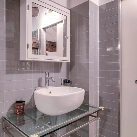 Lovely Beautiful In Gioia Area Apartamento *